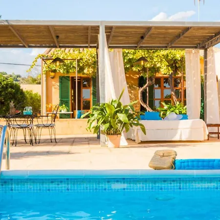 Holiday home Es Camp Den Gall